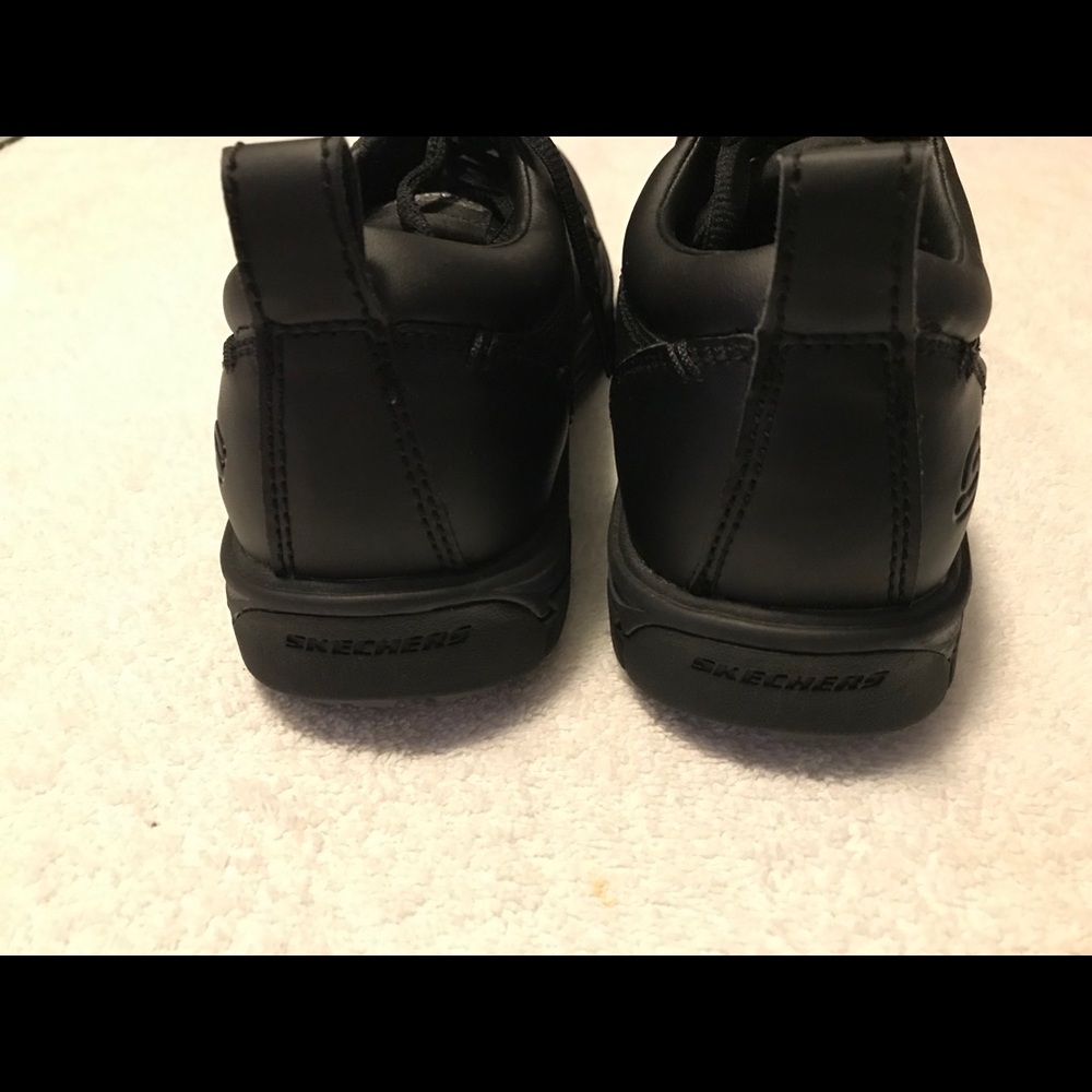 Brand New Men's Relaxed Fit Shoes By SKETCHERS - Box 41 - Picture 4 of 4